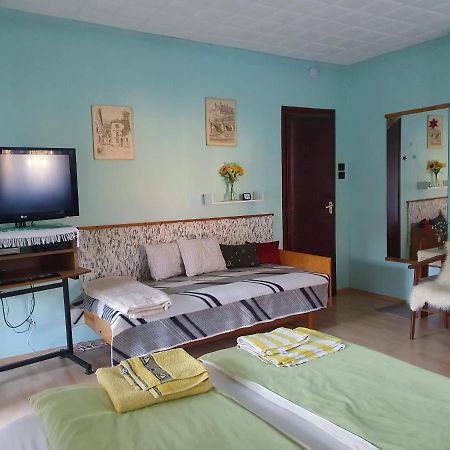Hotel Pereszlenyi Vendeghaz Visegrád Zewnętrze zdjęcie