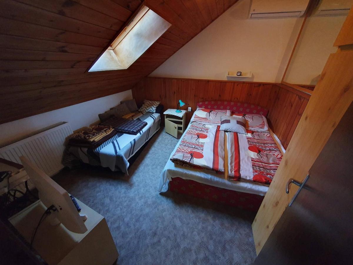 Hotel Pereszlenyi Vendeghaz Visegrád Zewnętrze zdjęcie